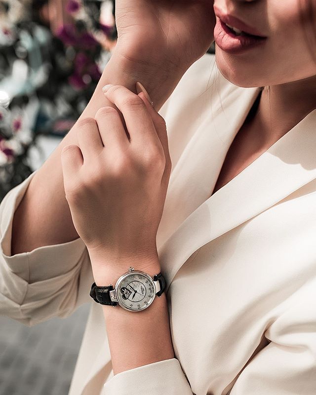 Roamer DREAMLINE bij Juwelier Mulderij Apeldoorn - horloges -sierraden