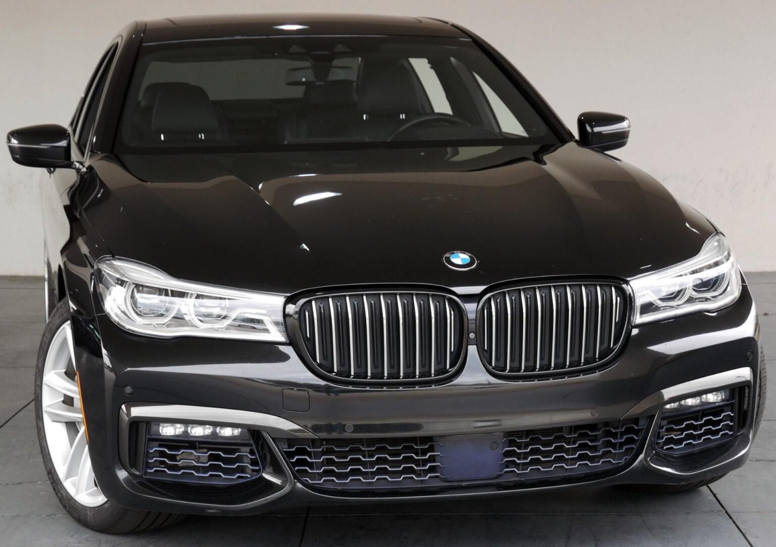 First Class - Mercedes S Class, BMW 7 Series, Audi A8L