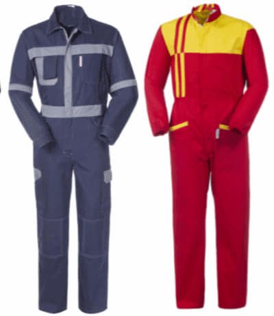 Una tuta blu e una rossa sono in piedi una accanto all'altra