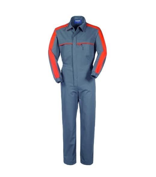 Una tuta blu e rossa con strisce rosse sulle maniche