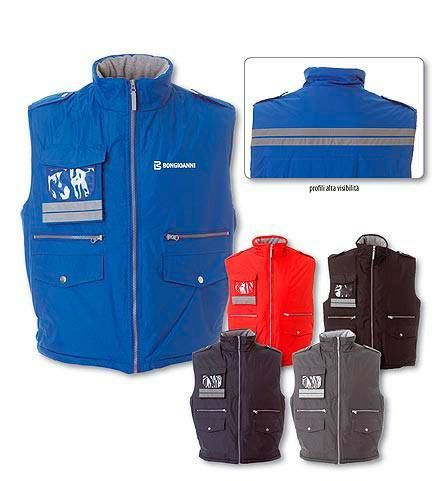 Un gilet blu con una striscia riflettente sul retro