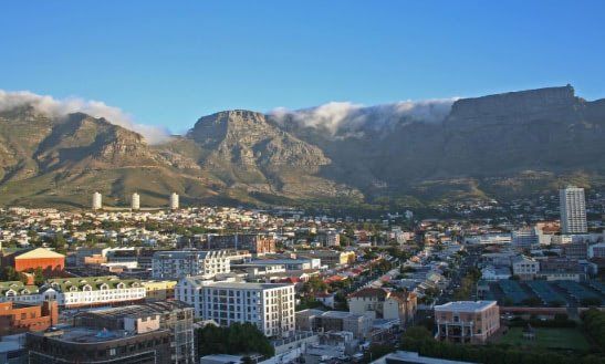 image of Cape Town with mountains in the background
