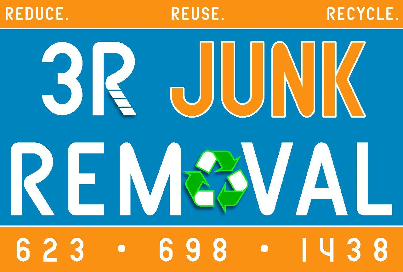 A blue and orange sign that says 3r junk removal