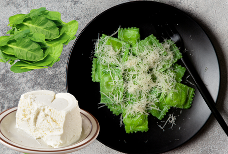 Sorrentino de Espinafre e Ricota ao creme Gongorzola Sorrentino de Espinafre e Ricota ao creme Gongorzola