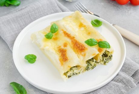 Canelone de Espinafre com Ricota e Molho al Limone