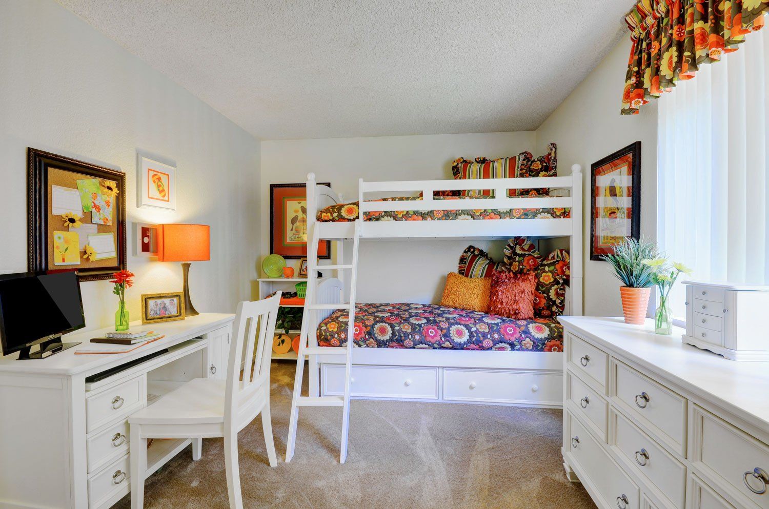 Bedroom | Summer Brook Apartments