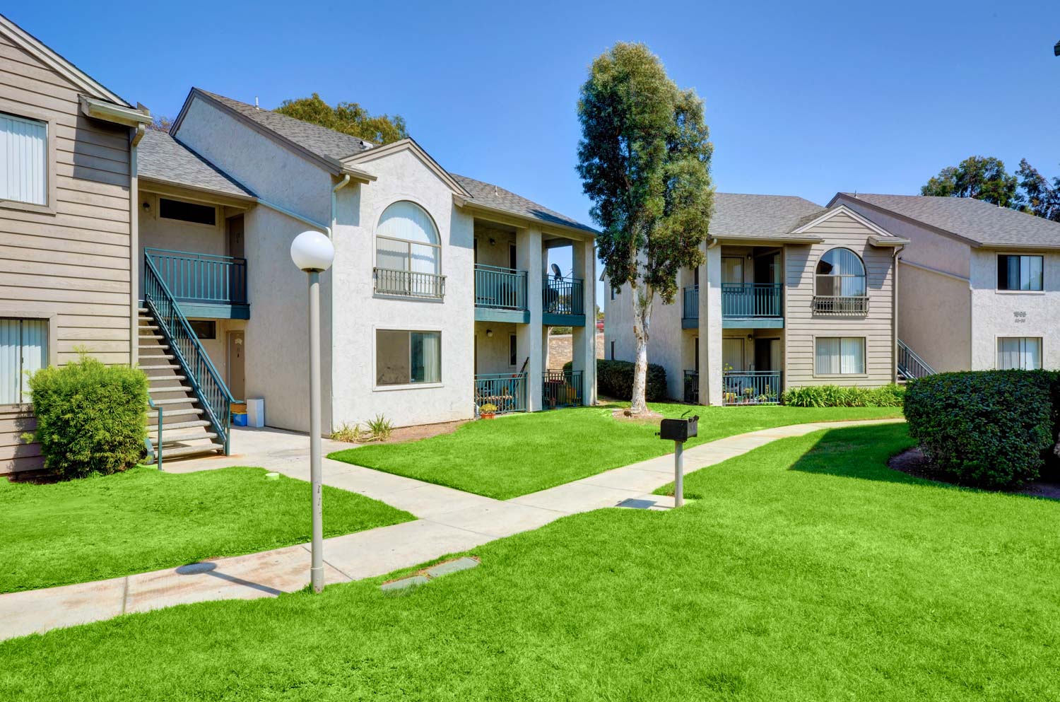 Exterior | Summer Brook Apartments