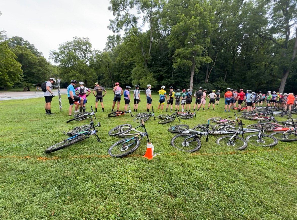 Dillon Rocks racers through rock garden.