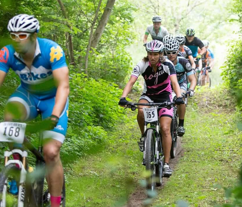 Dillon Rocks racers through rock garden.