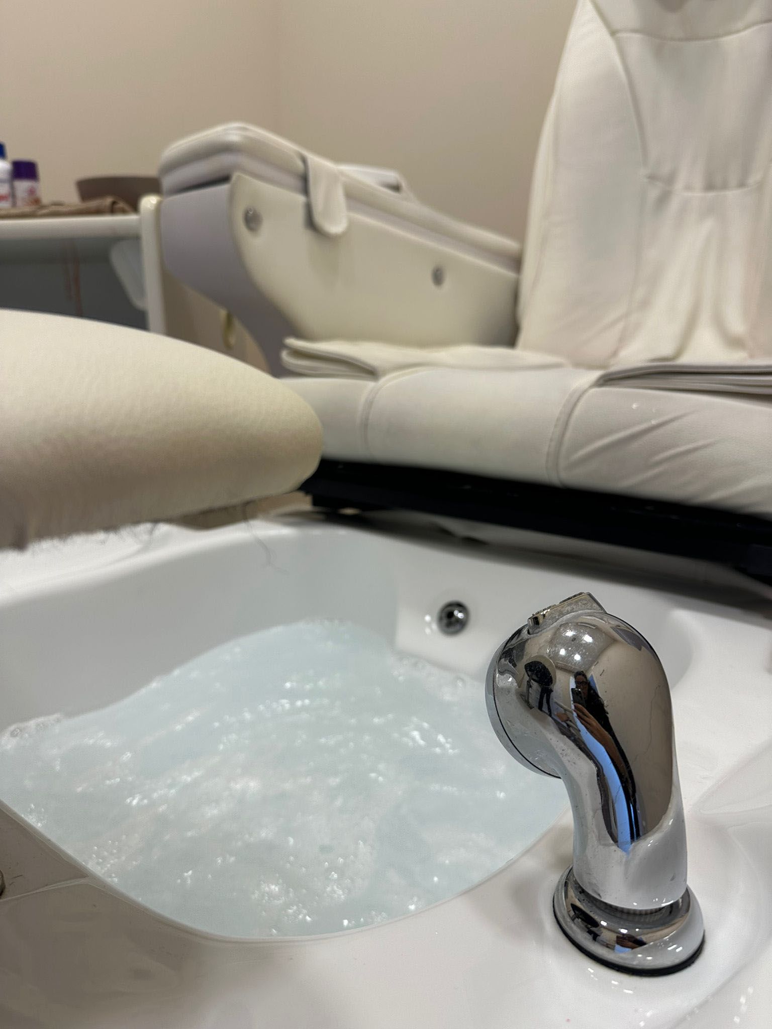 pedicure con idromassaggio