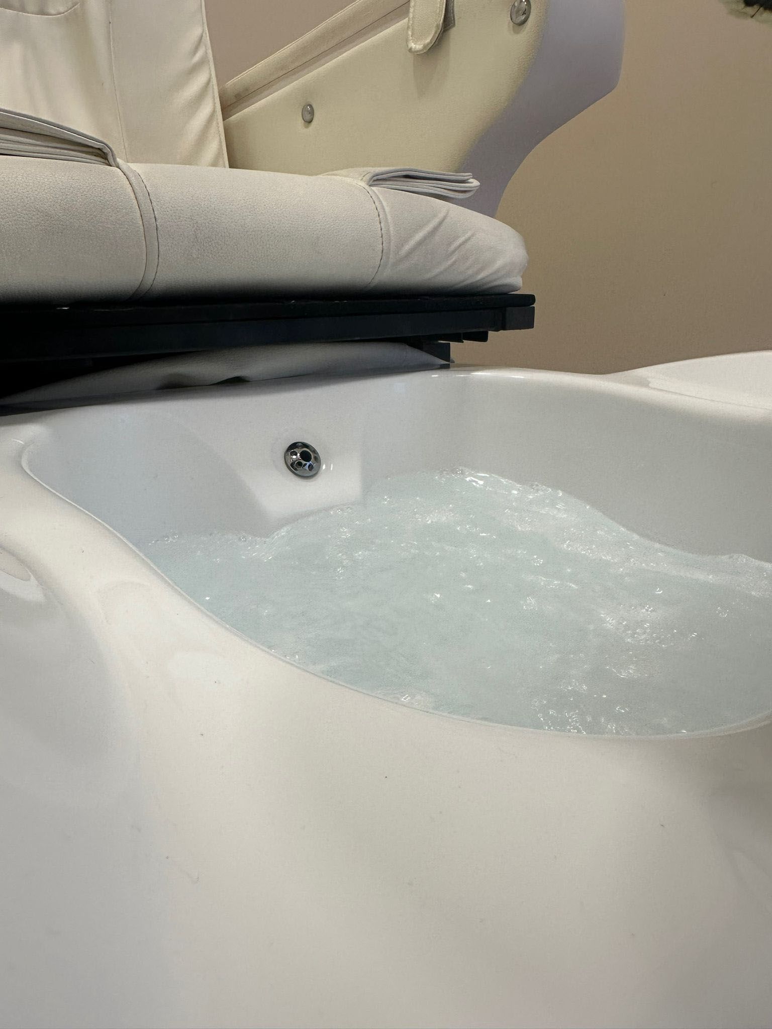 pedicure con idromassaggio