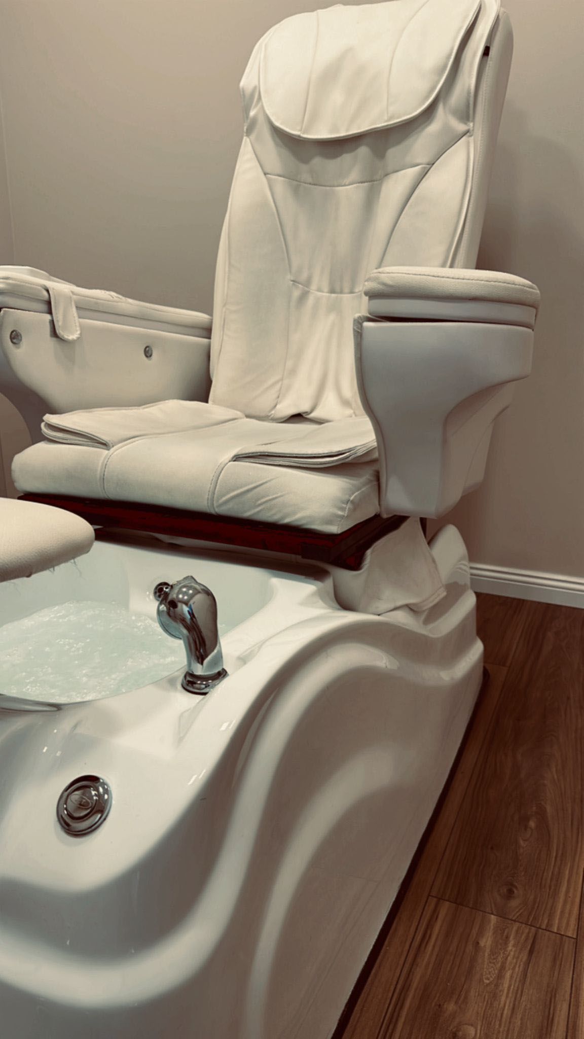 pedicure con idromassaggio