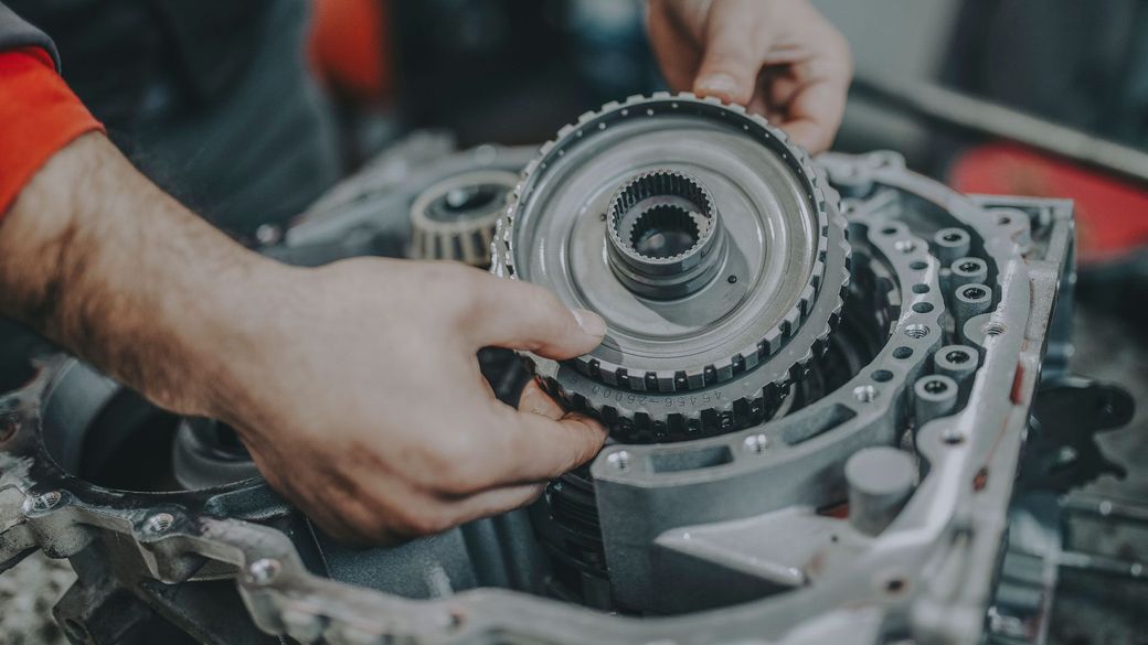 Fixing Gears | Seattle, WA | Alpha Mobile Mechanic