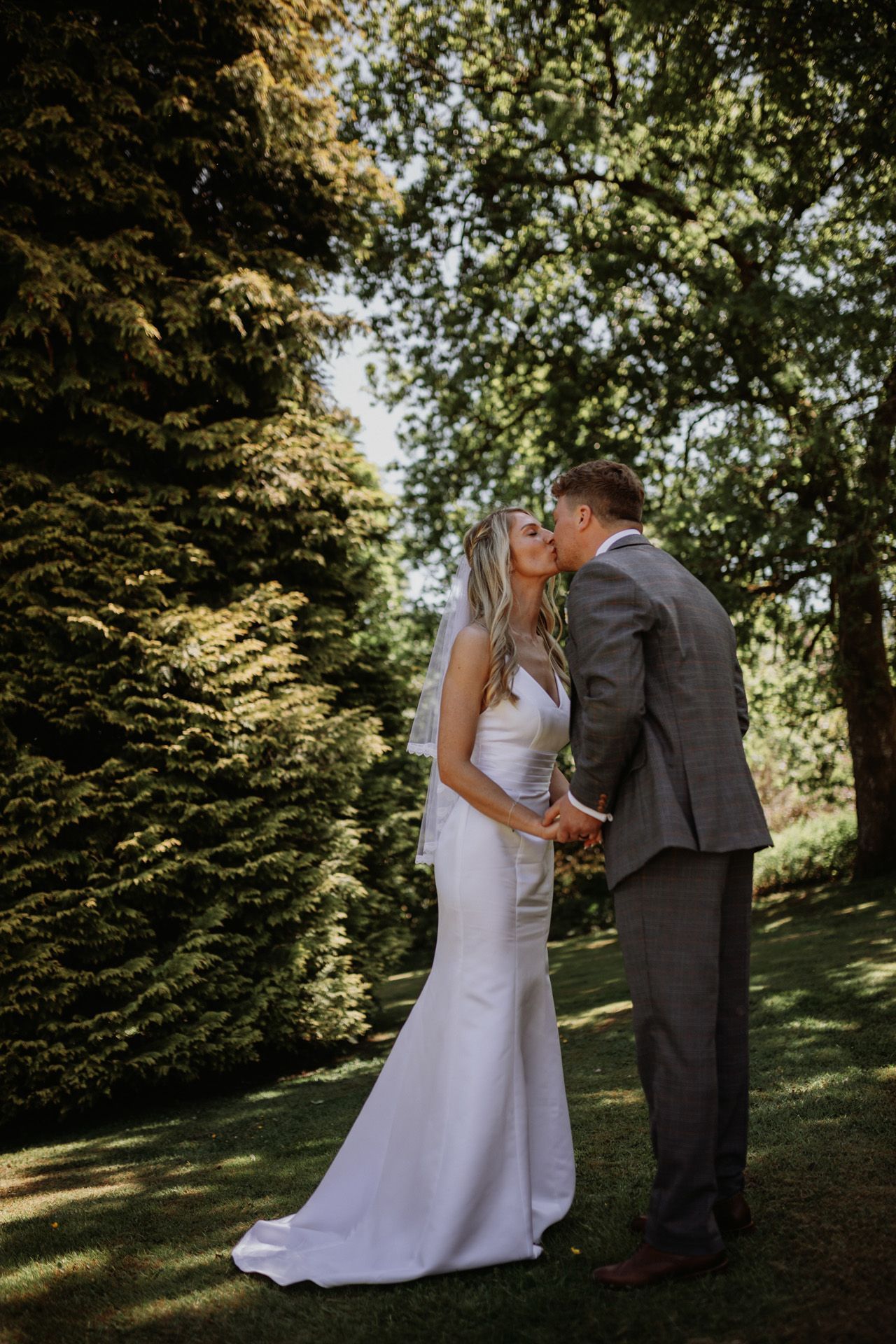 Lancashire Wedding Photographer Natural Candid Lee Parkinson