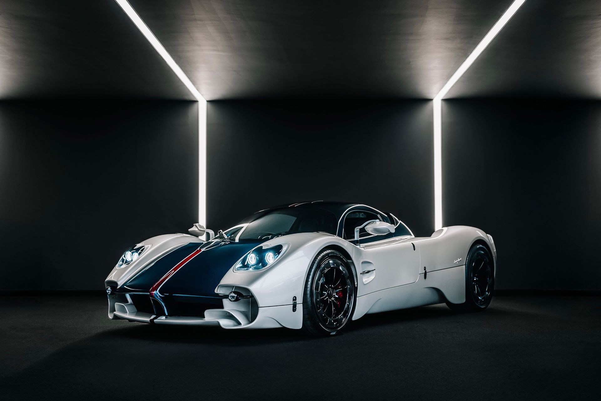 Pagani Utopia - Automotive Photographer