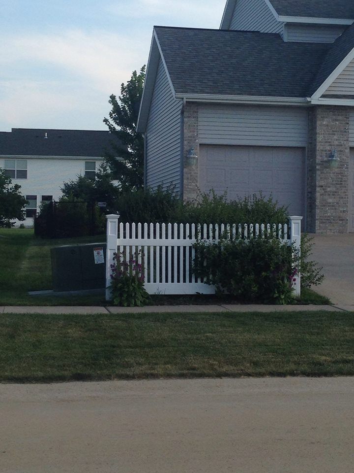 Gallery Cedar Rapids, IA Life Time Fence Co.