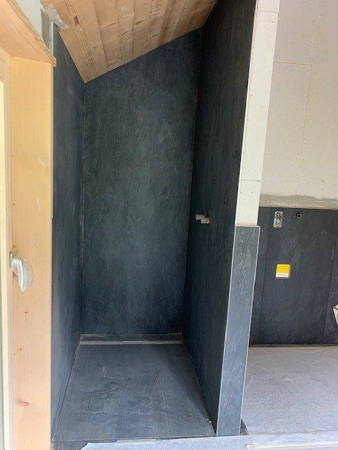 Création douche Valais