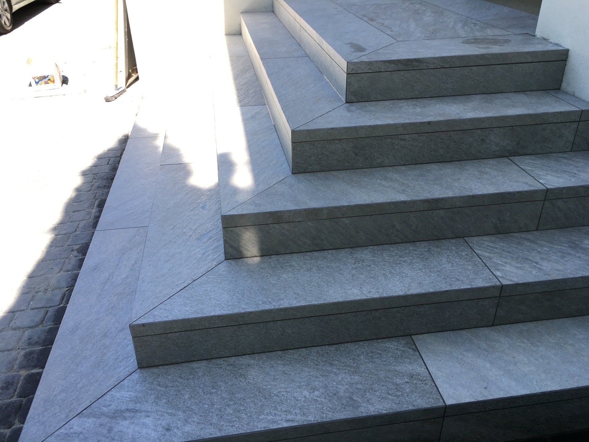 Escaliers de devanture de bâtiment Martigny