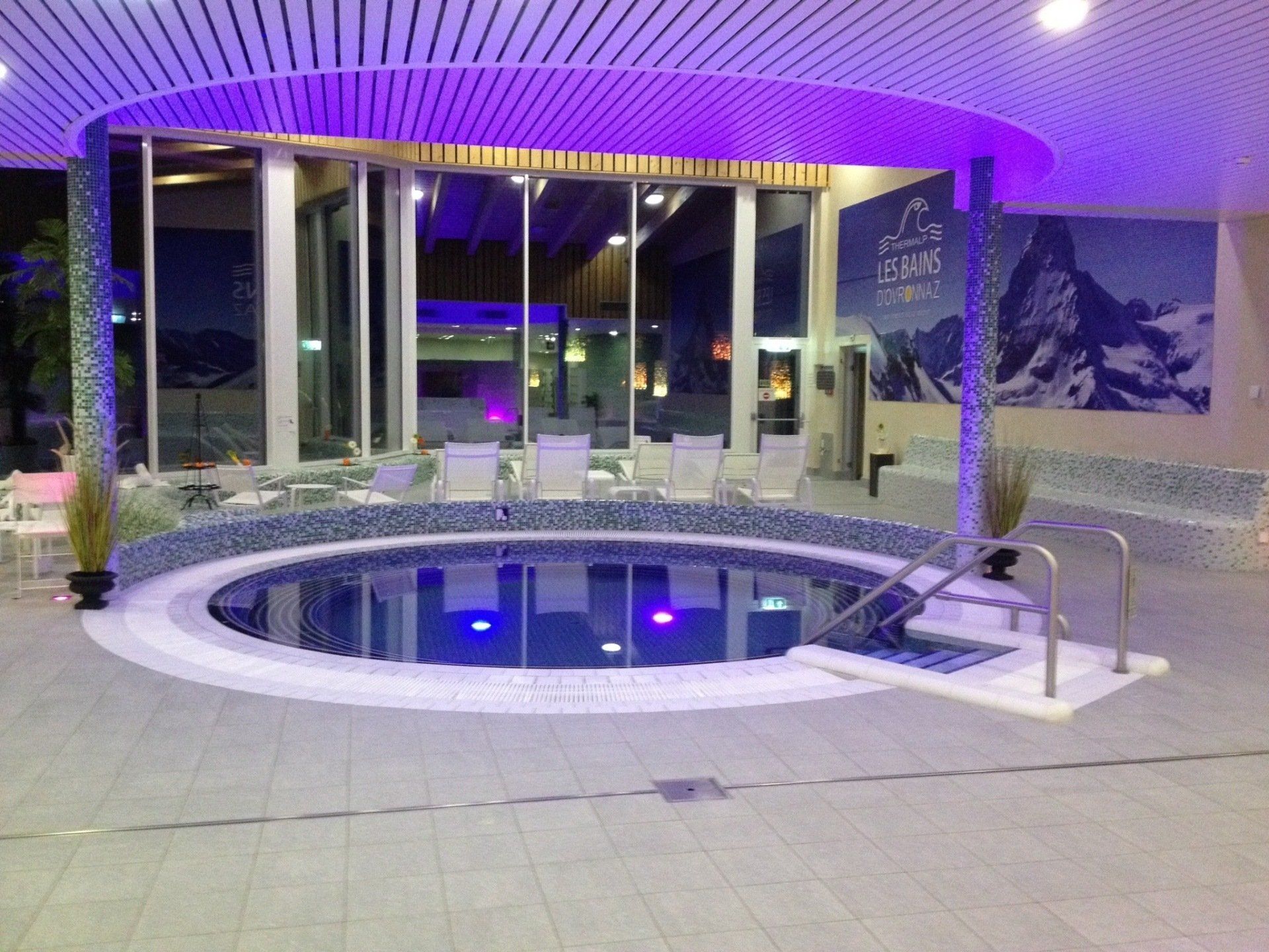 bassin rond extérieur