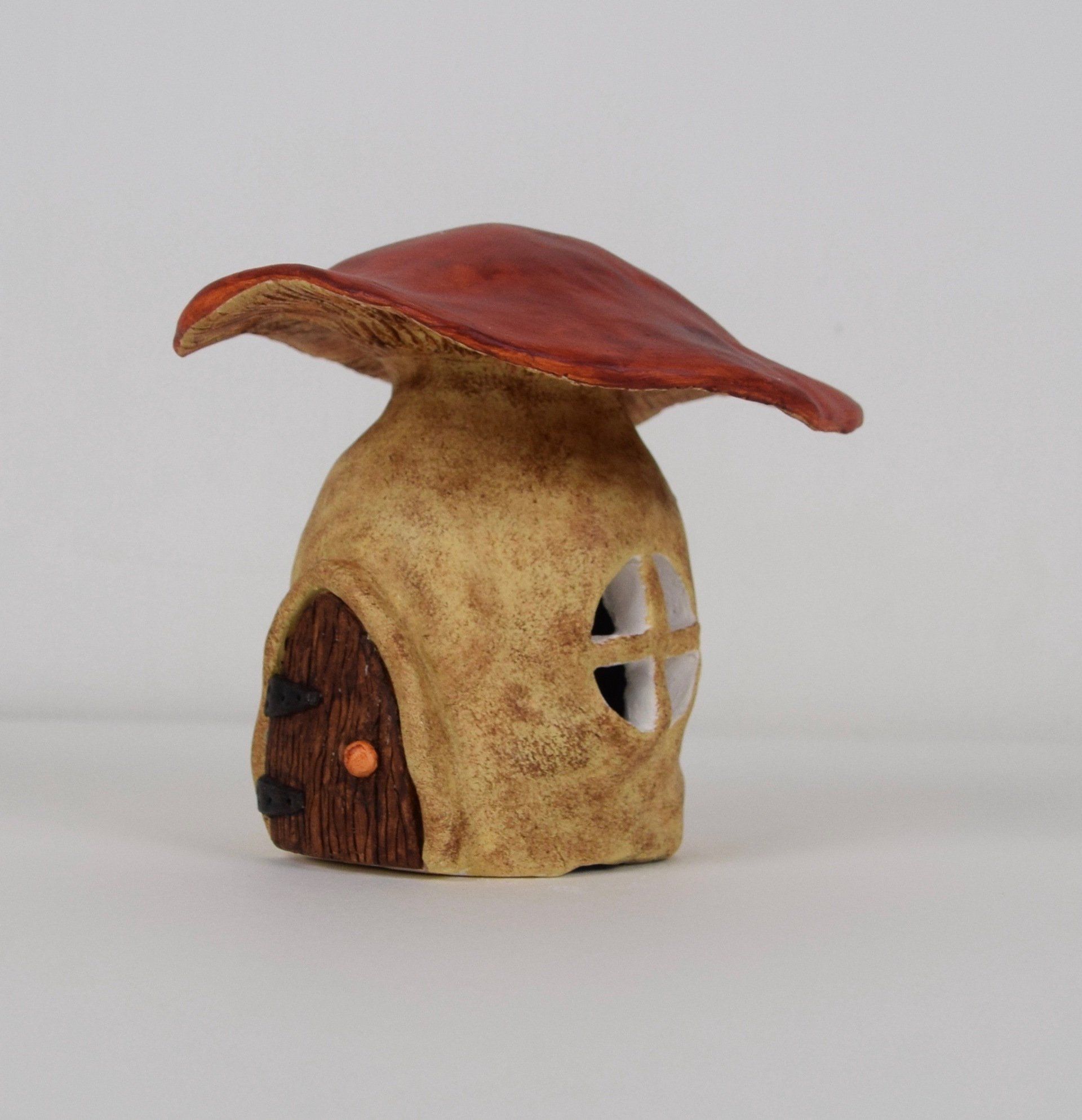 Kitty S Dale. Squat 'Shroom. Flat top handpainted ceramic toadstool house