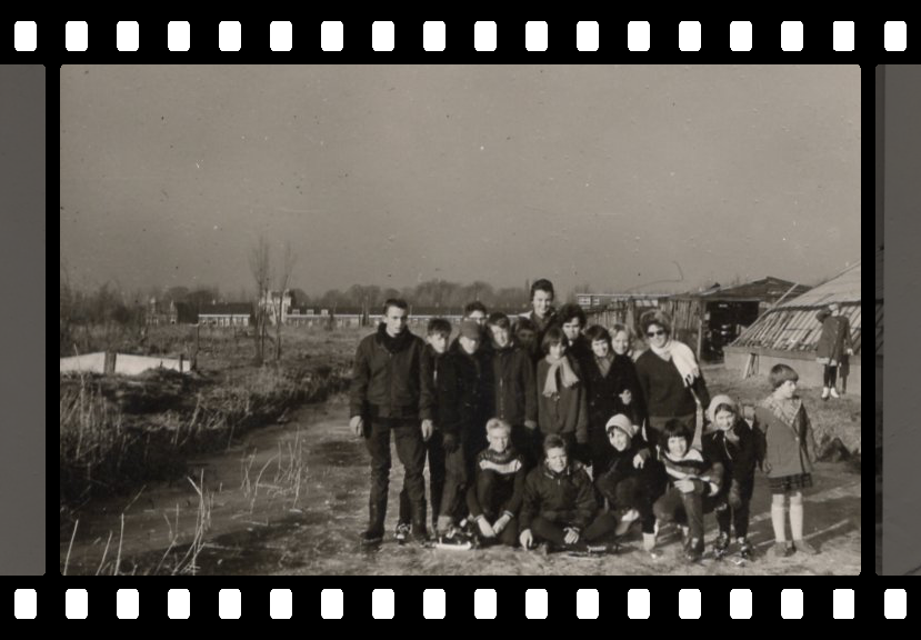 Buurtkinderen Medemblikstraat begin jaren '60