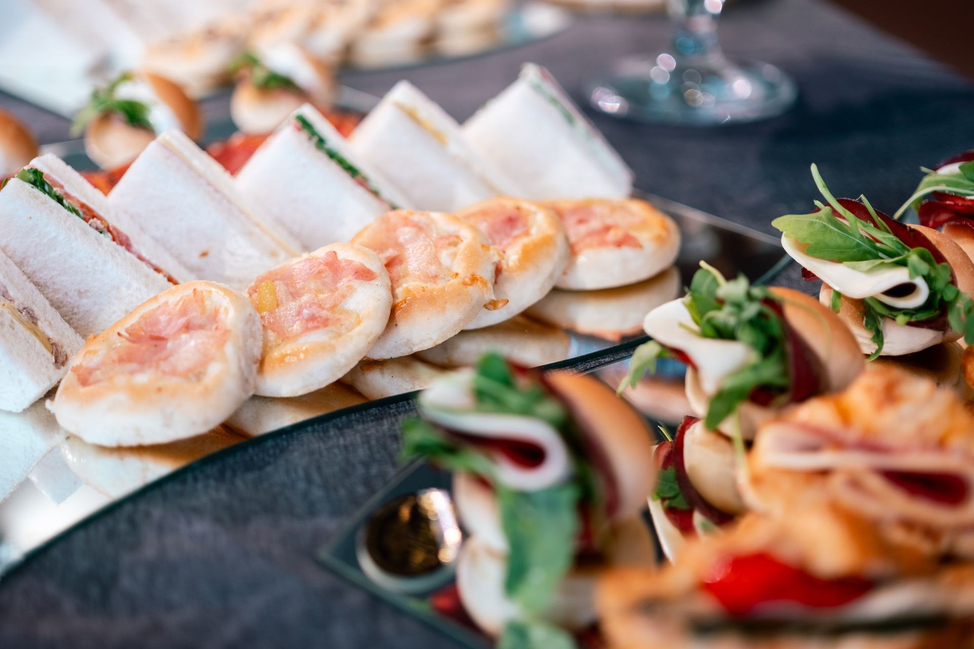 foto catering salato tartine e panini