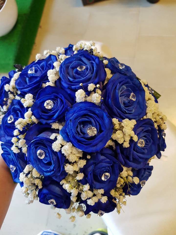 bouquet con rose blu
