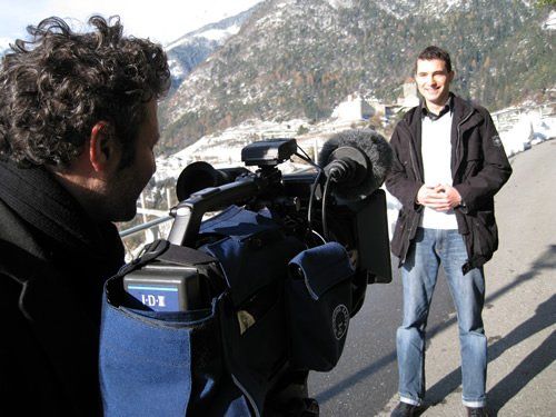 Thomas Haberer Dreharbeiten Jugendamagazin Klick in Dorf Tirol - RAI Südtirol