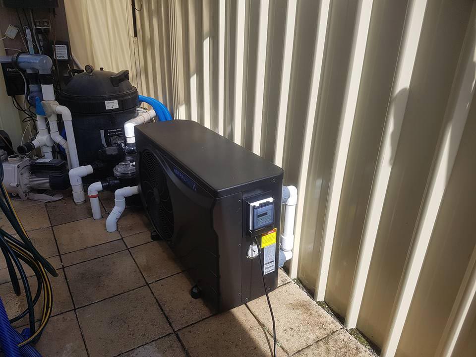 outdoor spa heating mechanism