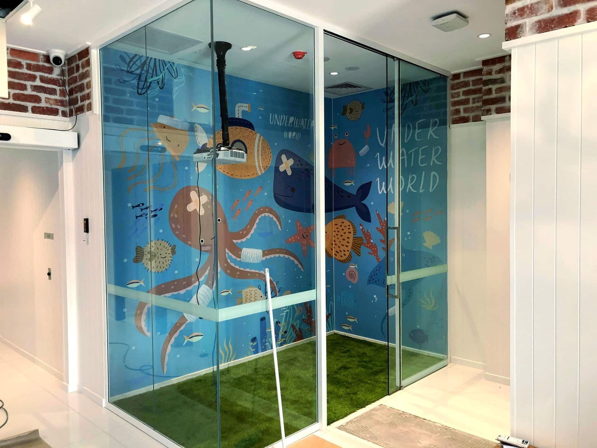 Aquarium Wallpaper — DNA Signs in Burleigh Heads, QLD