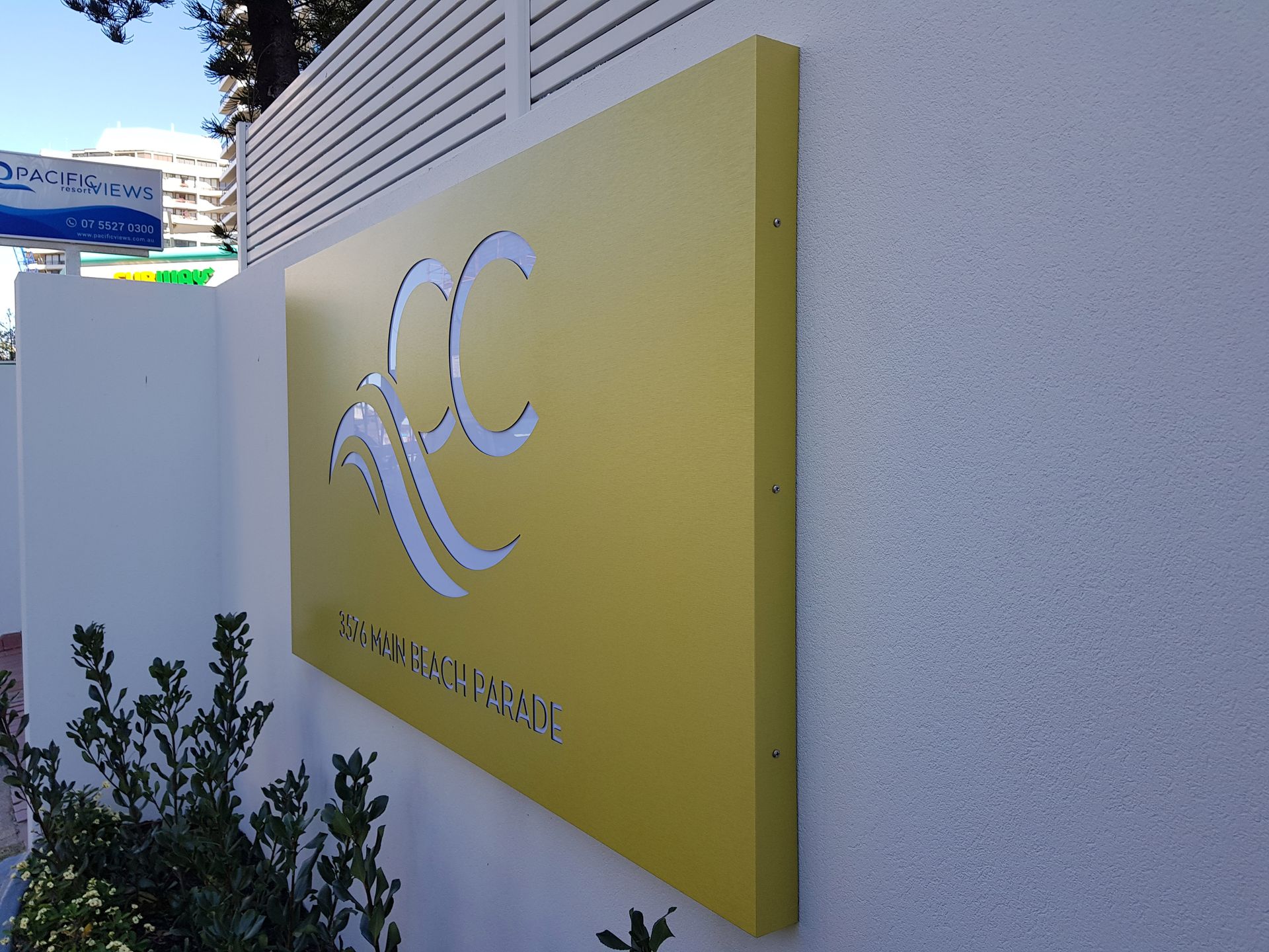 Sign Board On The Top — DNA Signs in Burleigh Heads, QLD