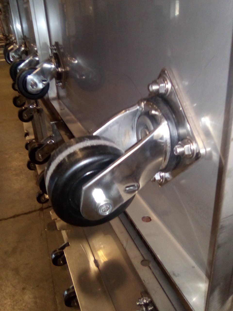 Close Up Santiam Casters
