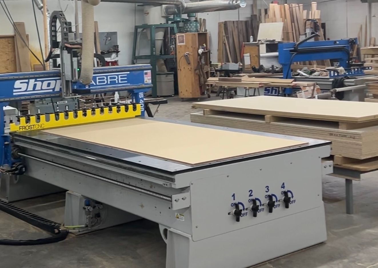 A machine that has the word shop on it