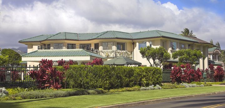 Nice large house with green roof — Honolulu, HI — DRAFTECHi LLC