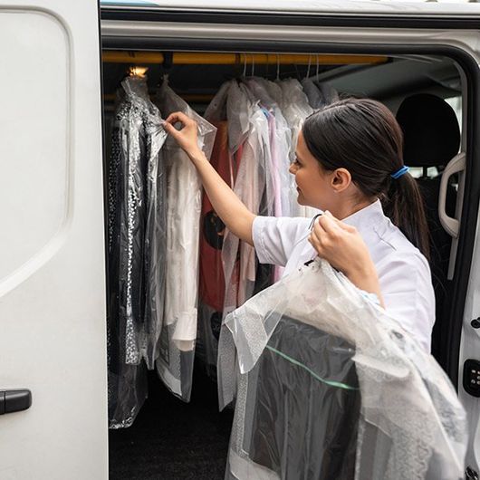 Dry Cleaning in Geelong West Mitts Quality Dry Cleaners