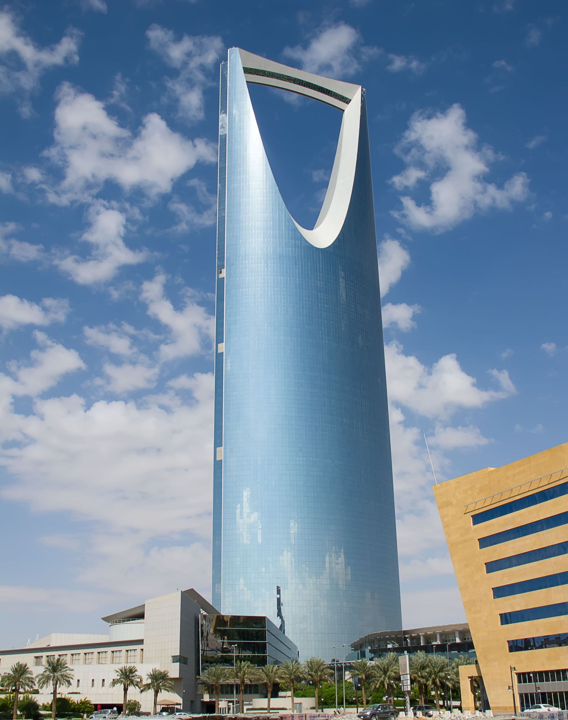 A tall building with a blue sky in the background