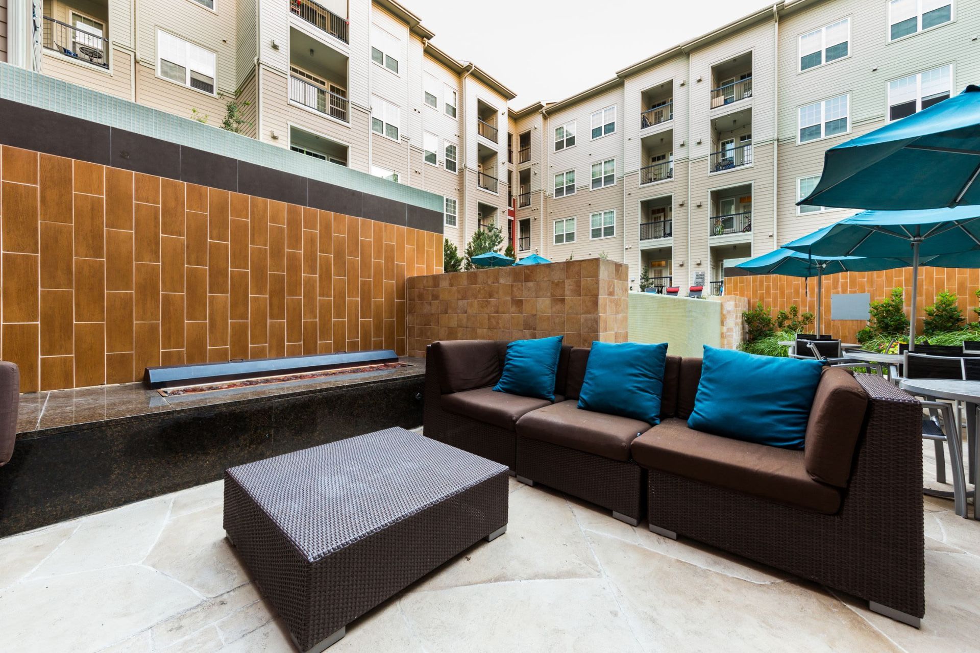Poolside Lounge at The Marq at Ridgegate
