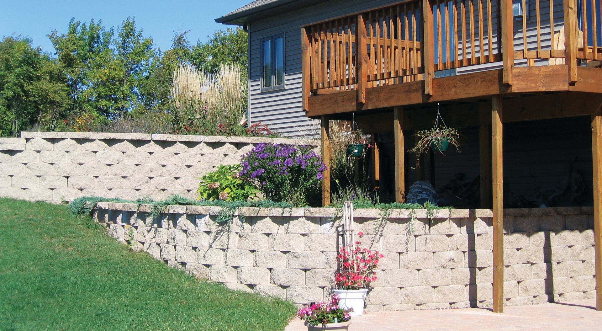 At Stockmans Stoneworks, We Build Retaining Walls That Last in Mid-Missouri.