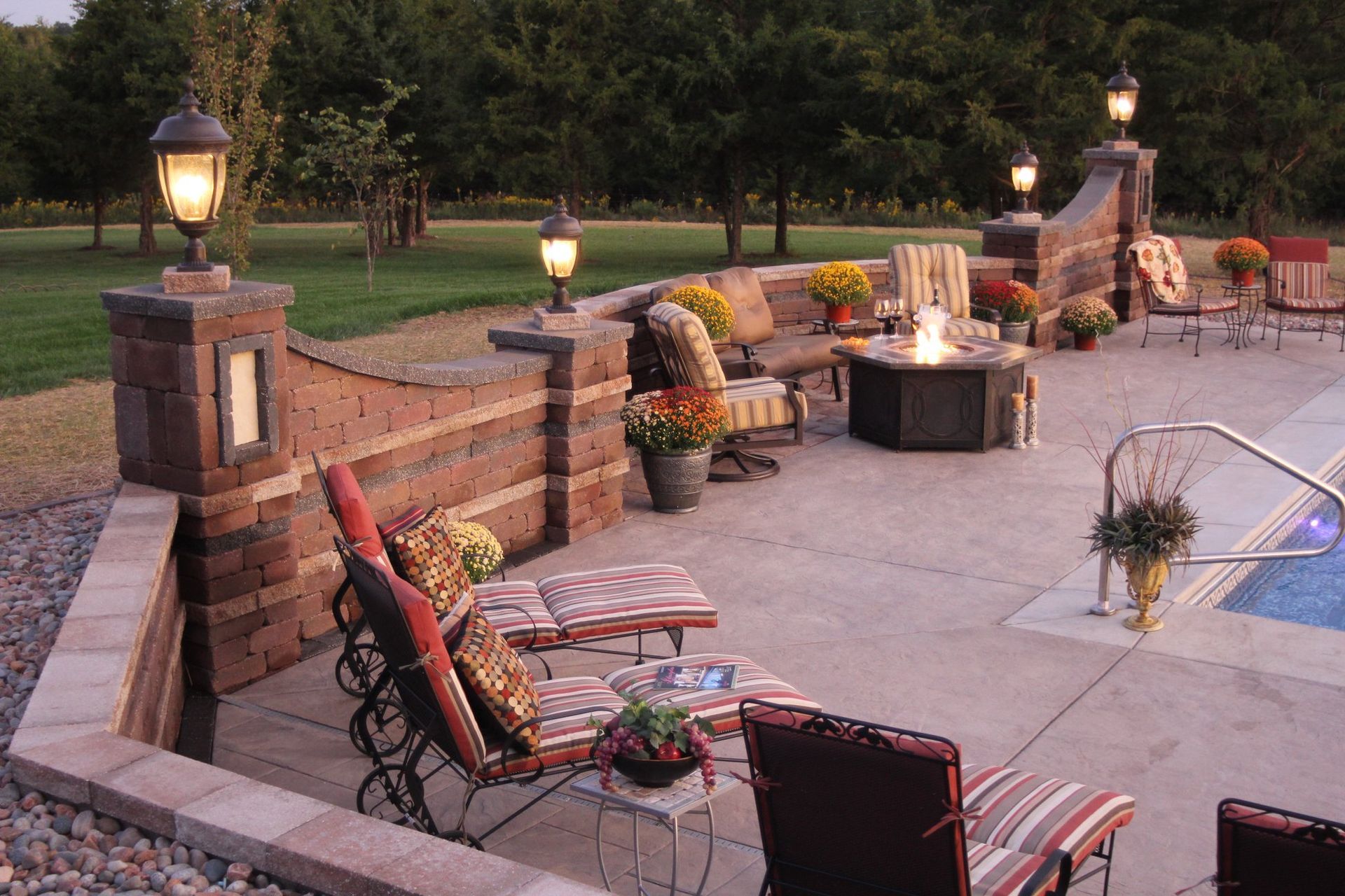 Create a Lasting Outdoor Oasis With the Best Furniture From Stockman Stoneworks in Missouri.