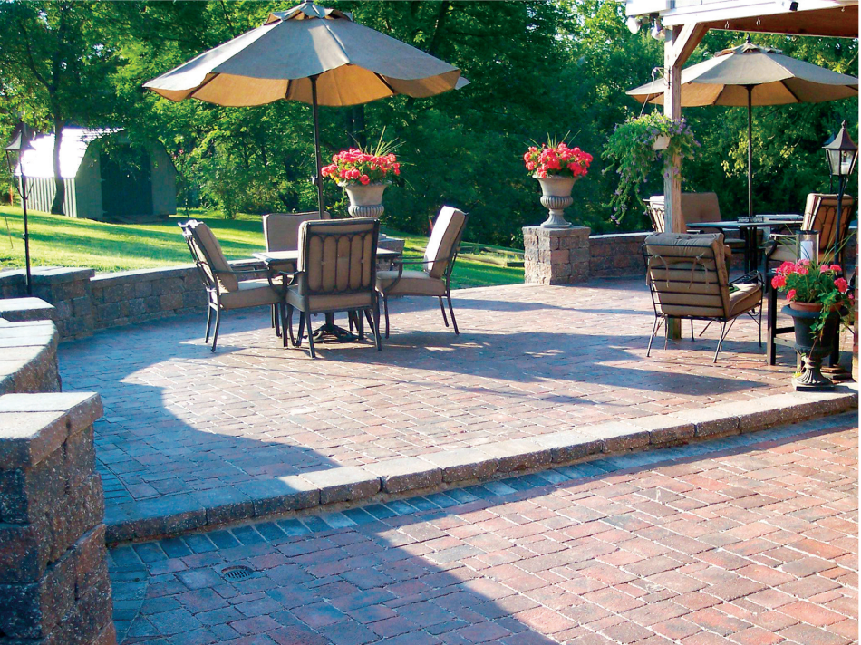 Building an Outdoor Oasis in Missouri? Choose Stockman Stoneworks!