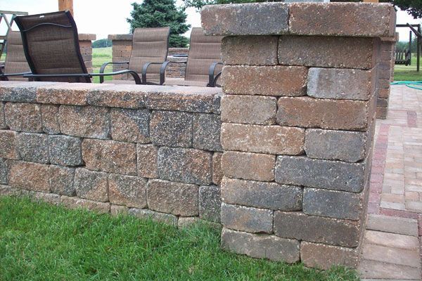 Stockman Stoneworks in Missouri Adds Beauty to Your Landscape With a Captivating Retaining Wall.