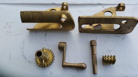 componenti in ottone