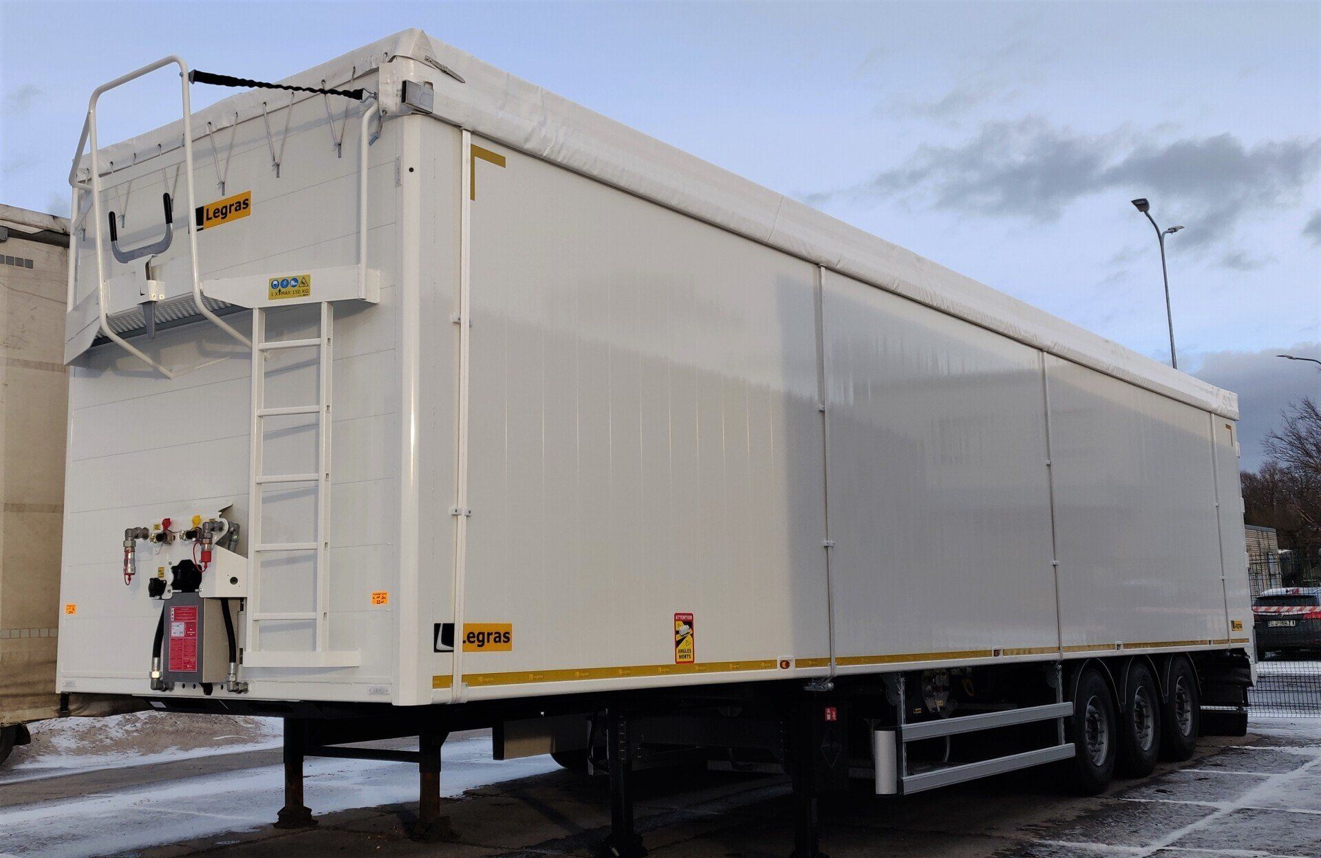 LEGRAS щеповоз Т10, полуприцеп щеповоз, щеповозы, подвижной пол, шагающий пол, cargofloor, леграс, kraker, knapen, bodex, stas, stas trailers, trailers