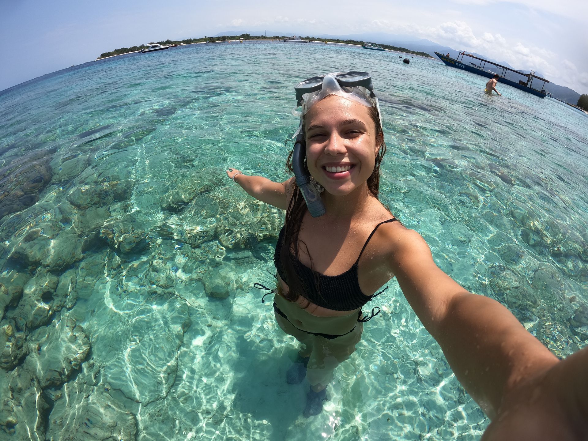Belinda Simon beim Schnorcheln in Indonesien, Rucksack, Cocktails und Selbstmitleid, Erlebnisbericht