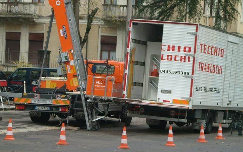 installazione di un montacarichi per trasloco