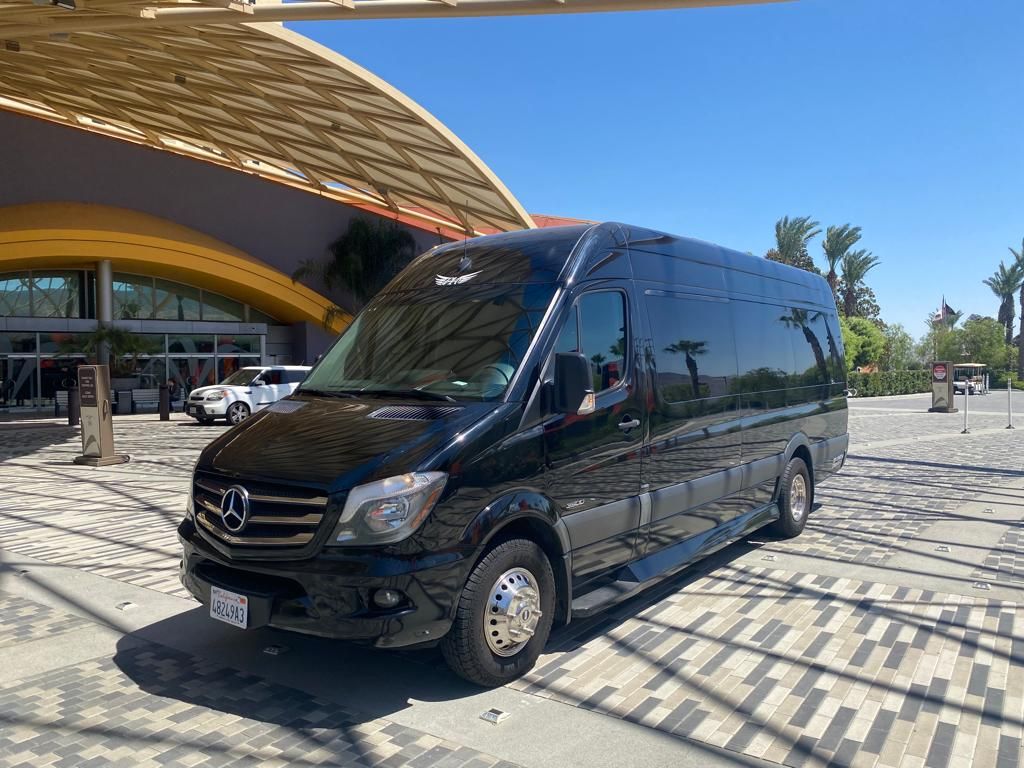 Mercedes-Benz Executive Shuttle Sprinter 12 Passengers