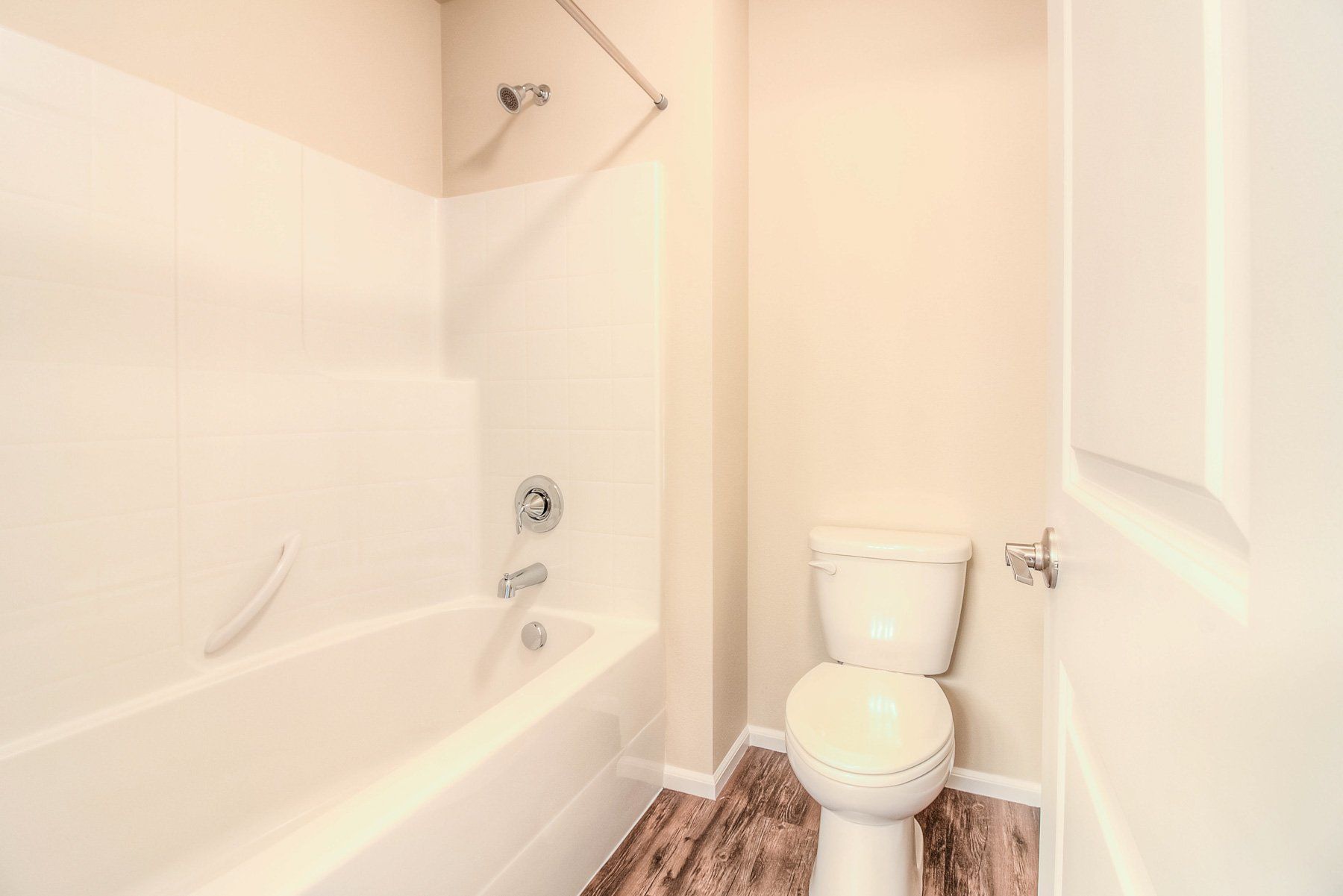 Bathroom | The 1700 Ahtanum Crossing