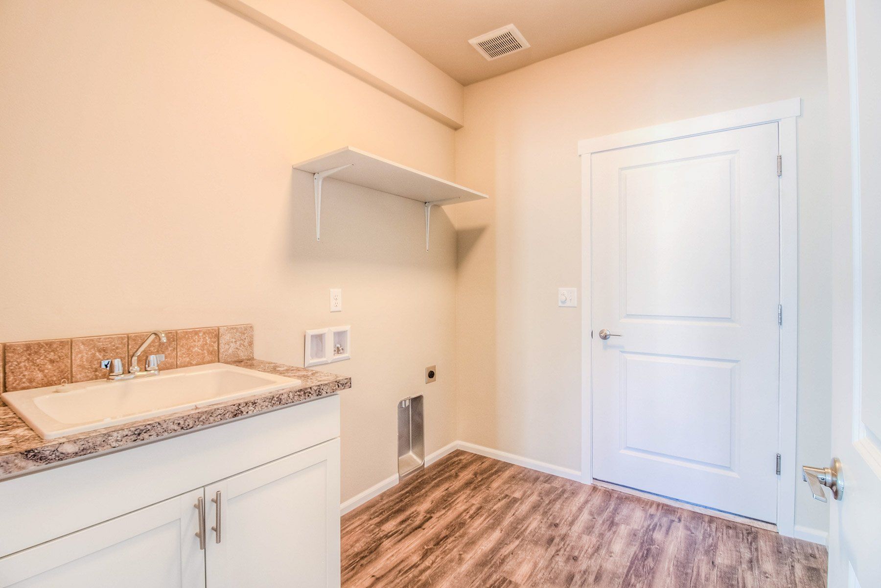 Laundry | The 1700 Ahtanum Crossing