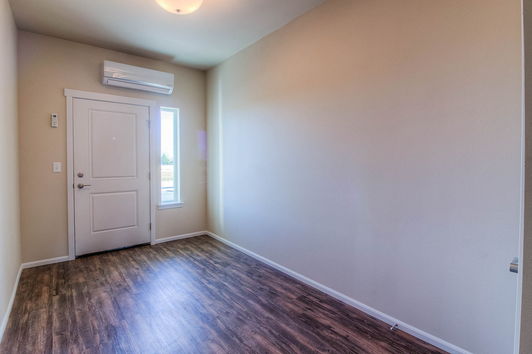 Entryway | The 1700 Ahtanum Crossing