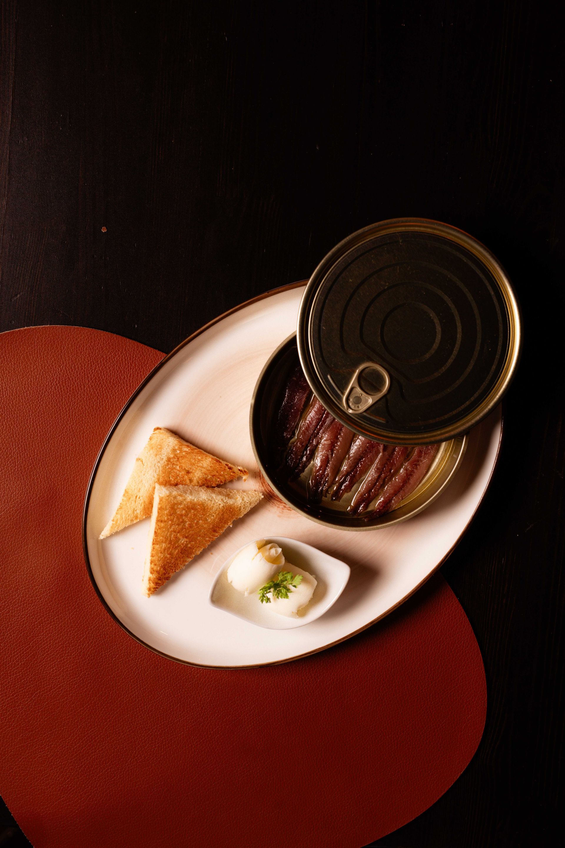 focaccia, burro e alici all'enoteca a Monza centro Dining Club.